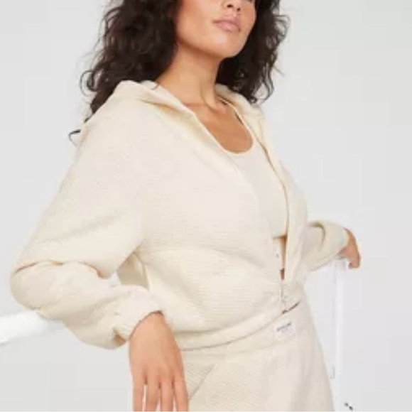 Aerie OFFLINE Cream Colored Waffle Knit Slightly Cropped Full-Zip Jacket SIZE XL - Picture 1 of 11